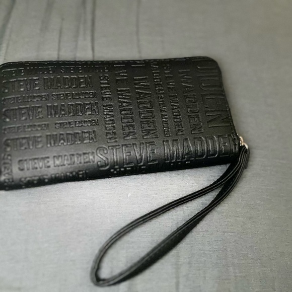 Steve Madden Wallet - Picture 3 of 5